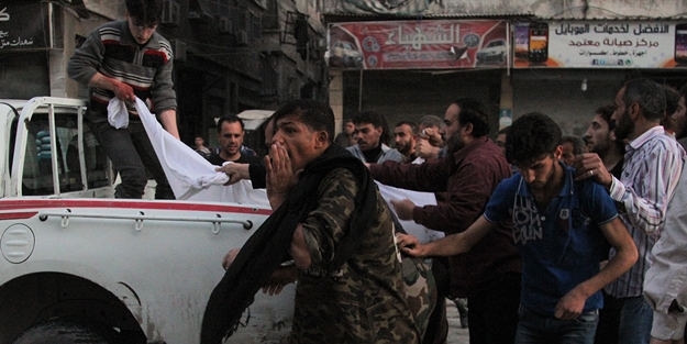 Esed zehirli gazla katiam saçtı!