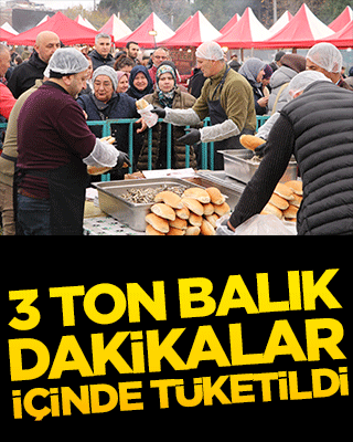 Tekirdağ'da hamsi şöleni! 3 ton balık dakikalar içinde tüketildi