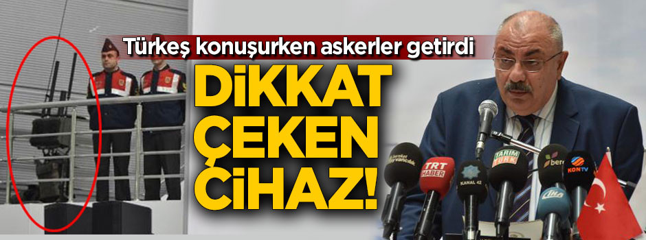 Türkeş'in konuşma yaptığı salona sinyal bozucu!