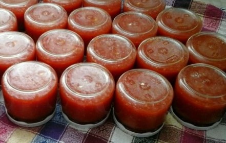 Yemeklik domates konservesi nasıl yapılır? Konserve yapmanın püf noktaları nelerdir?