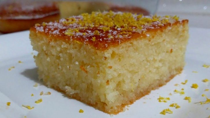 Yoğurtlu revani tatlısı nasıl yapılır? Ölçülü irmikli revani tarifi ve malzemeleri