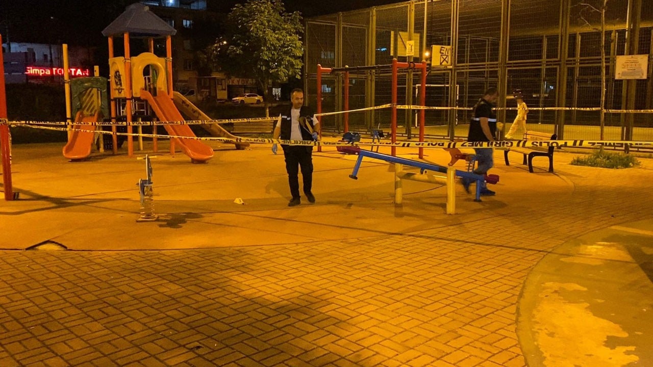 10 kişi yaralandı! Çocuk parkında pompalı tüfekli dehşet