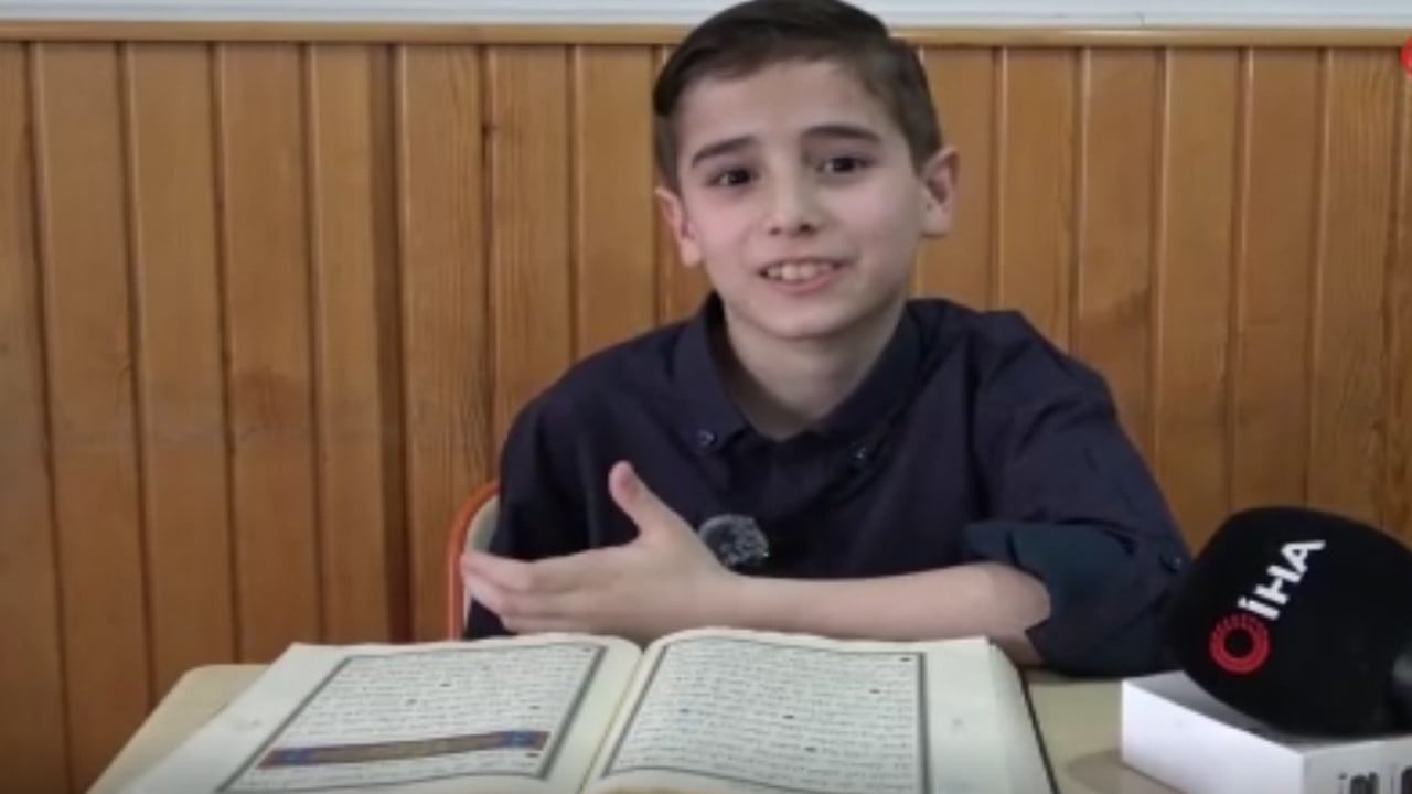 11 yaşındaki Ömer Sabri 8 ayda hafız oldu