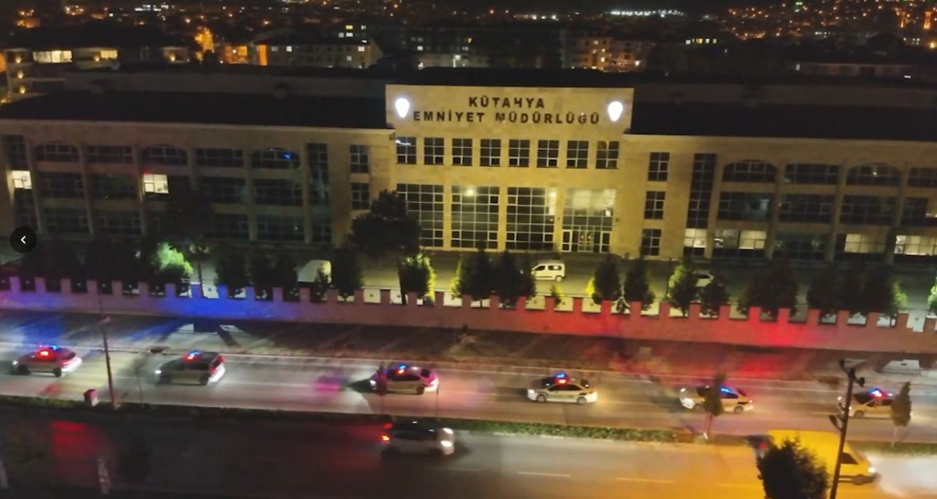 14,9 milyar liralık işlem hacmi tespit edildi! 5 ilde yasa dışı bahis operasyonu: 76 gözaltı