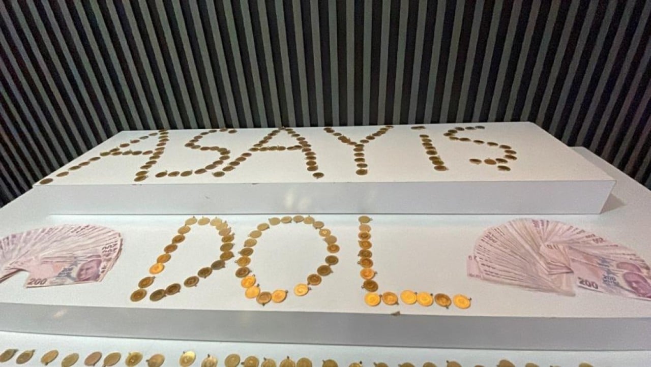 300 tam altın çalan şüpheli enselendi