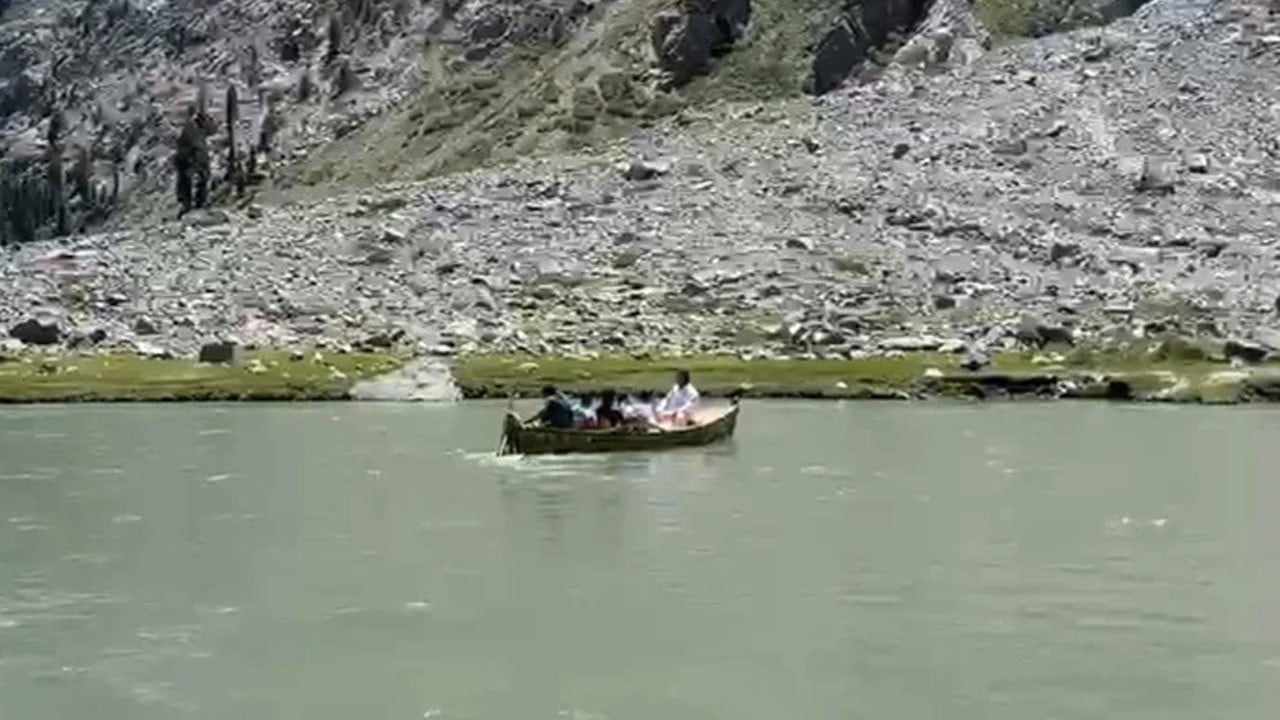 7 kişi hayatını kaybetti! Turistleri taşıyan tekne alabora oldu