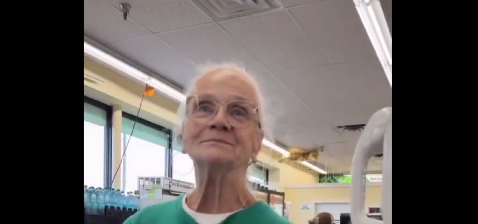 75 yaşındaki Sandy'nin dramı Batı'nın gerçek yüzünü bir kez daha gösterdi!