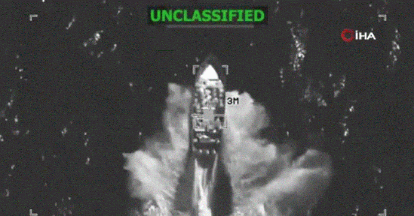 ABD ordusu, uyuşturucu taşıdığı iddia edilen tekneye saldırdı