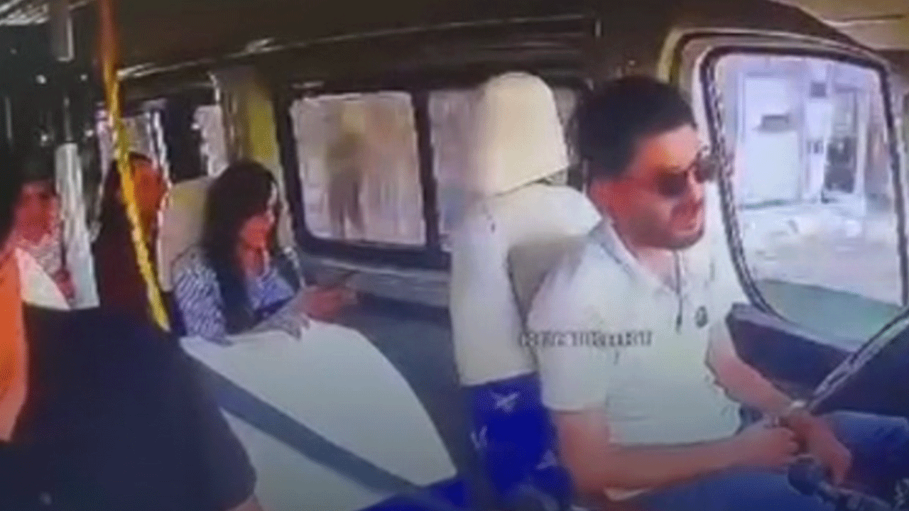 Adana'da direksiyon başında uyuyunca olanlar oldu!