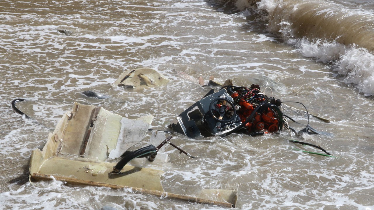 Alanya açıklarında can pazarı! Alabora olan teknedeki 2 kişi böyle kurtuldu