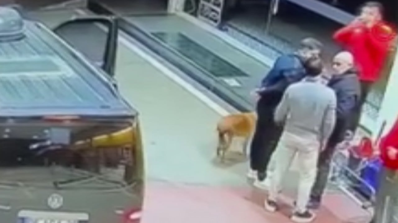 Alkollü saldırgan akaryakıt istasyonu çalışanını kovalayıp darbetti