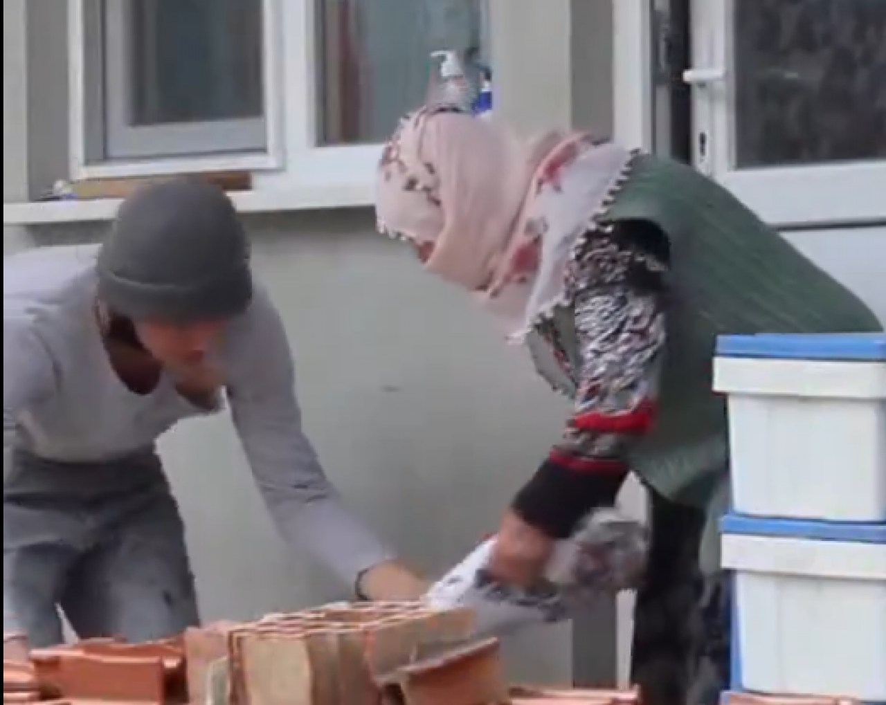 Anadolu insanının kocaman yüreği izleyenleri gözyaşına boğdu