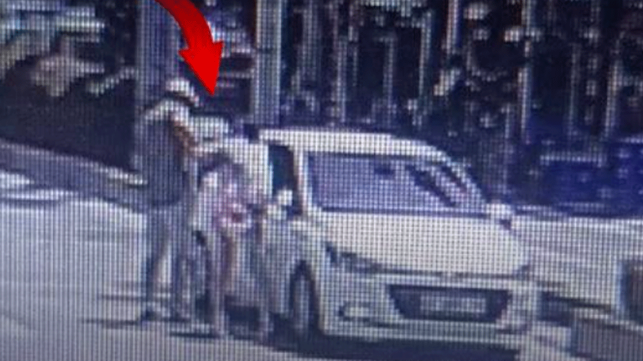 Antalya'da talihsiz kaza! Alman turist aracın altında kaldı!