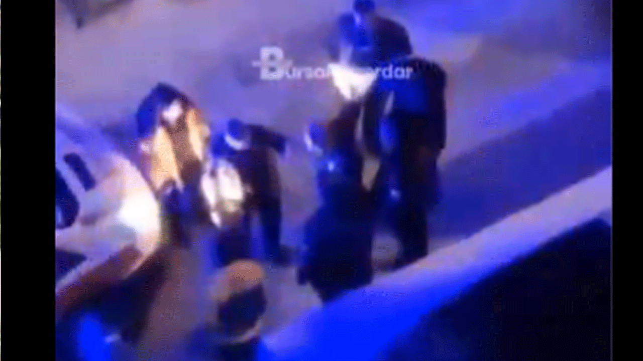 Aynı 3 gün kişi: CHP'li belediye direniyor köpekler saldırıyor!