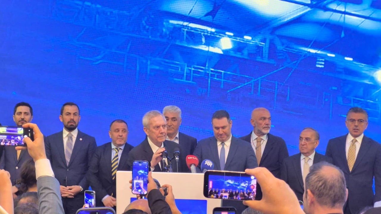 Aziz Yıldırım’dan Ankara’da iddialı mesaj: “Zümrüdüanka kuşumuzu zafere taşıyacağız”