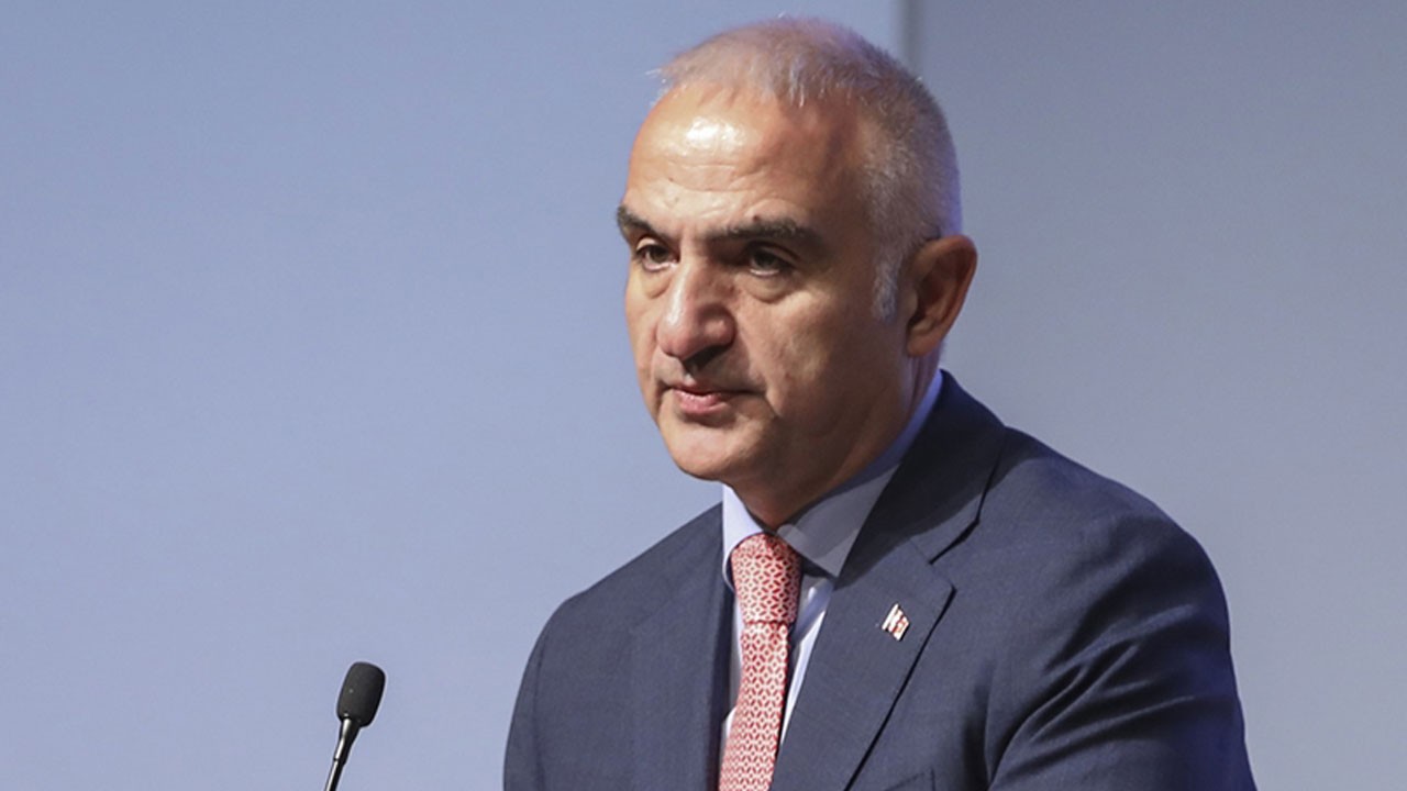 Bakan Ersoy’dan gezici kütüphane mesajı