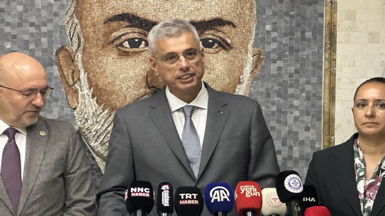 Bakan Memişoğlu'ndan hastanelerde kreş ve anaokulu müjdesi