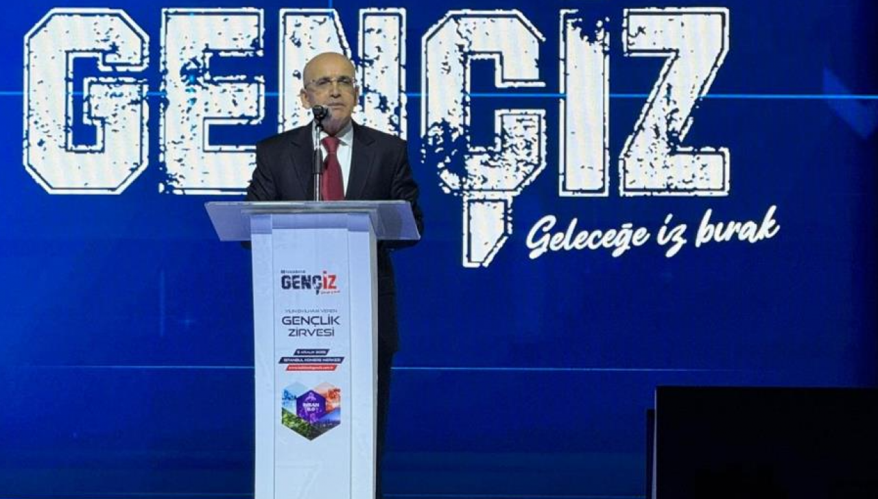 Bakan Şimşek ekonomi programının yol haritasını çizdi: Hedef 2026'da altına inmek