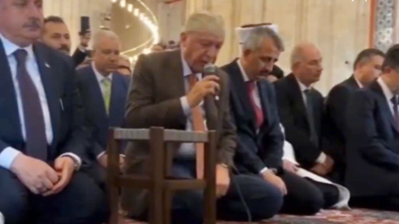 Başkan Erdoğan Selimiye'deki Kur'an-ı Kerim tilaveti ile gönülleri fethetti