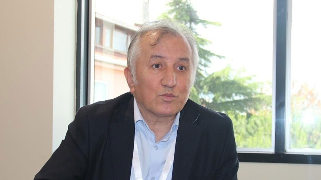 “Başörtülüler Arabistan’a gitsin” demişti! Demirel'i savunan ocaktan bu herzelere sadece gülmüş