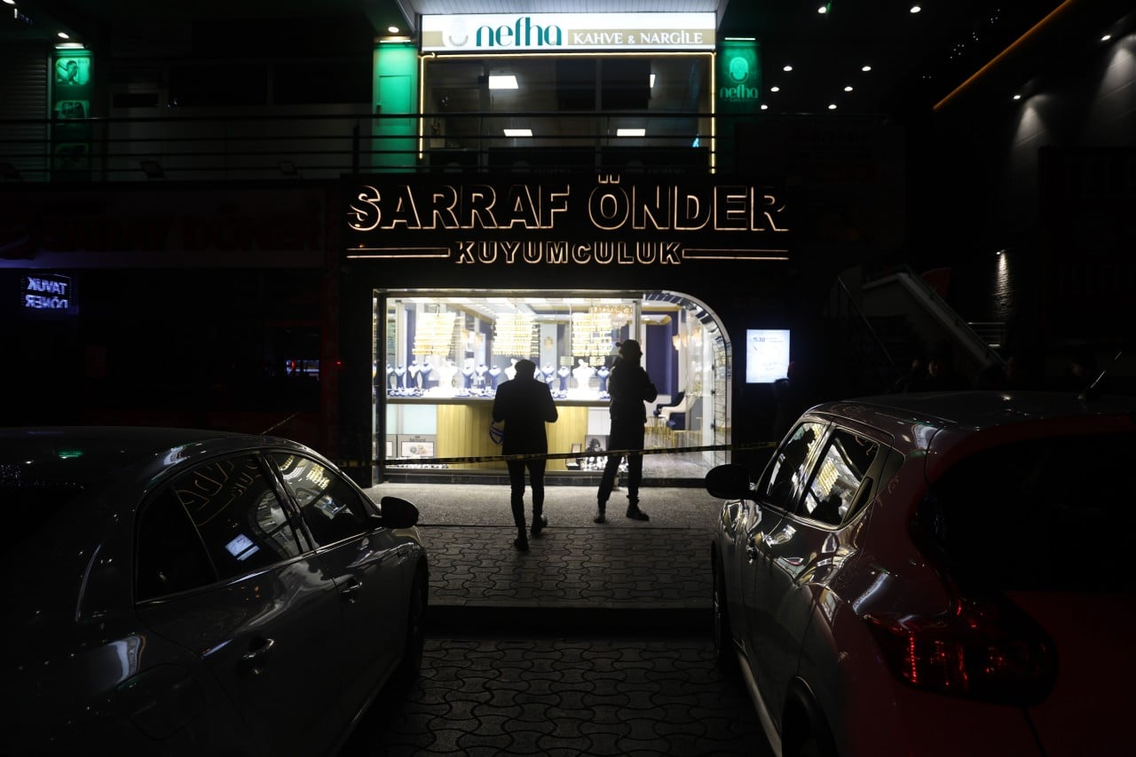 Biber gazlı kuyumcu soygunu: 3 şüpheli yakalandı!