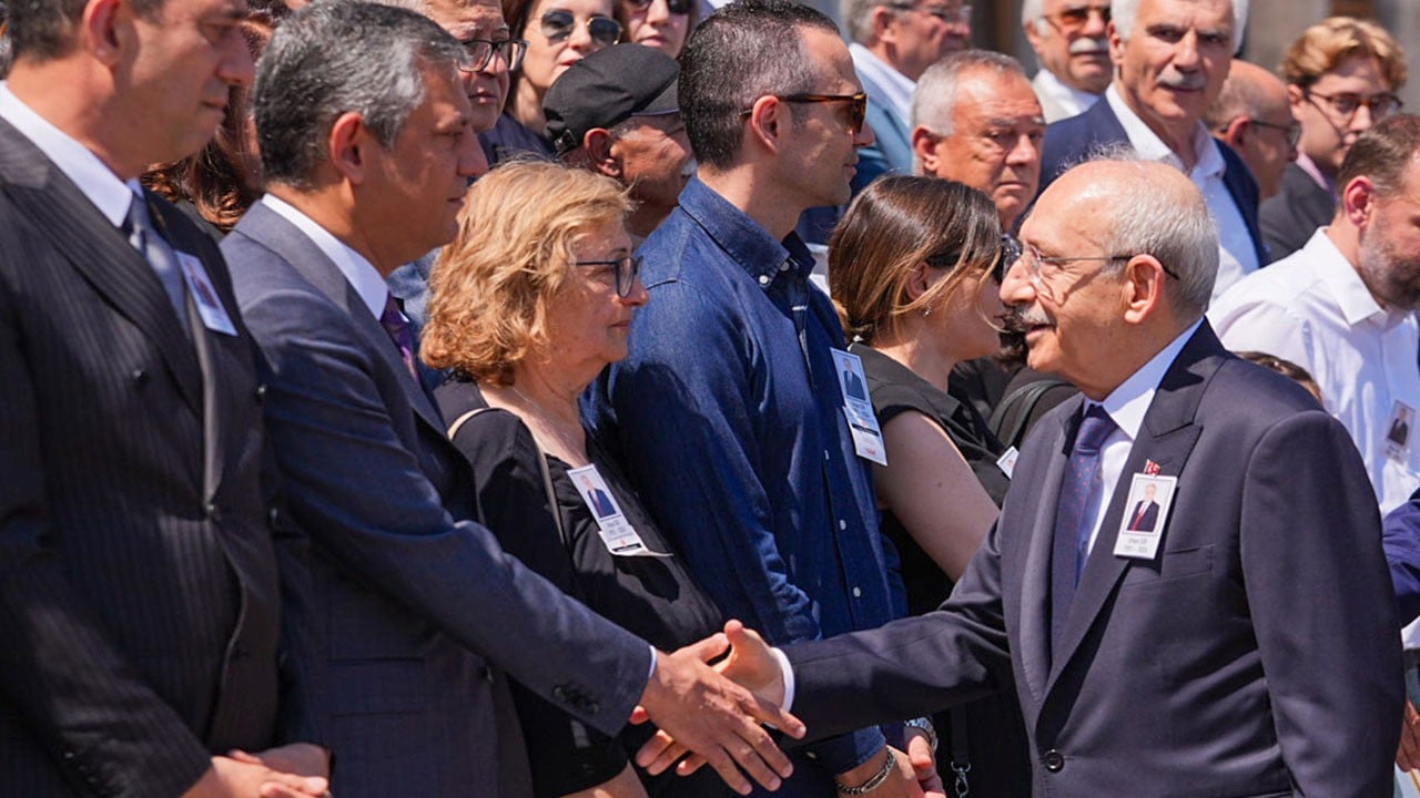 Bir yanda korsan bir yanda genel başkan! Kılıçdaroğlu ve Özel arasında butlan sonrası ilk temas