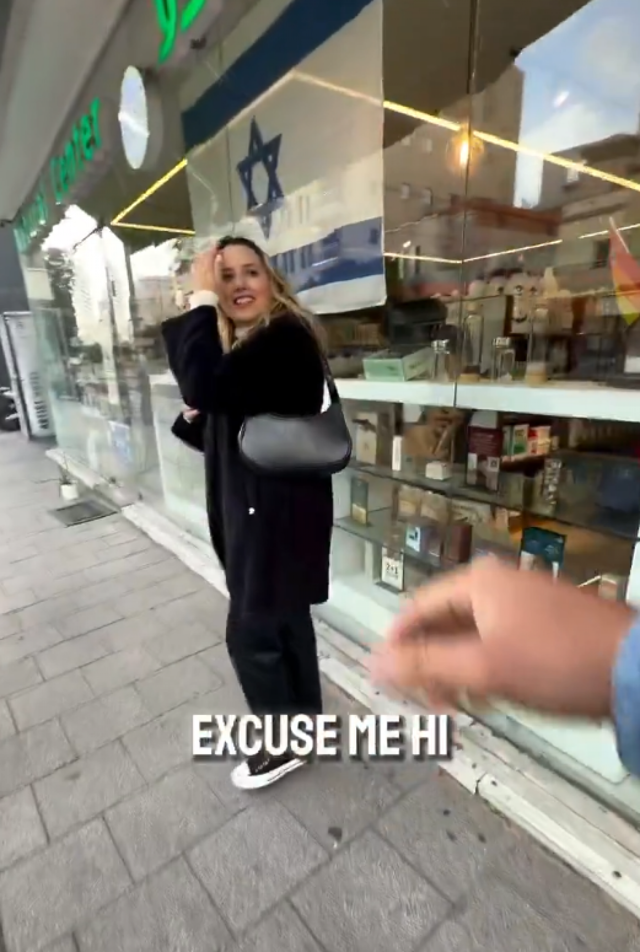 Bu ihanetin dönüşü olmasın! İçimizdeki Siyonistlerden sadece biri’ Türk pasaportu taşıyan Siyonisti Türkiye’ye sokmayın