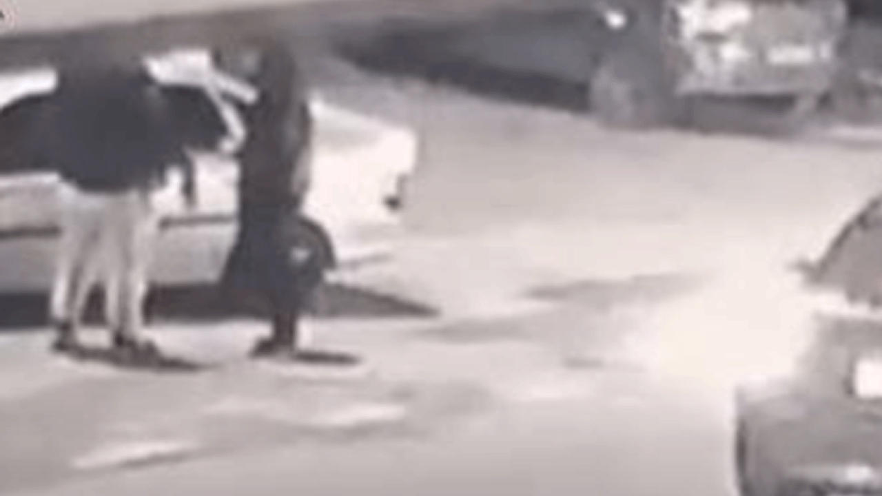 Bursa'da silahlı saldırı anı kamerada! Böyle kurşun yağdırdılar!