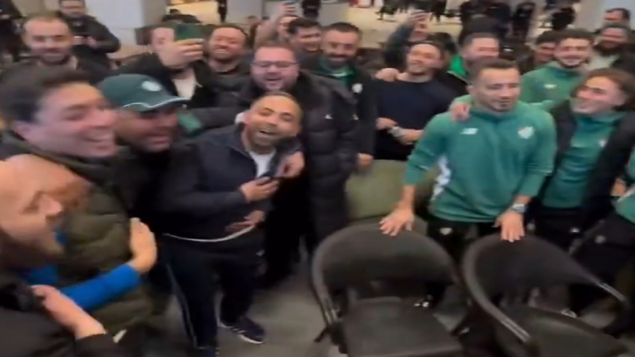 Bursaspor galibiyeti ilahi ile kutladı