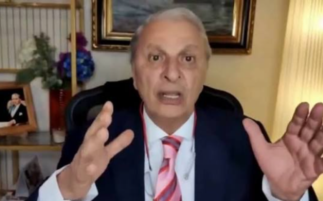 Can Ataklı Yeni Parti'nin içinden geçti