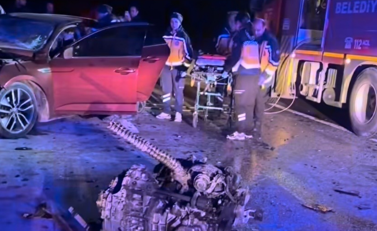 Çanakkale'deki kazada 5 kişi can verdi