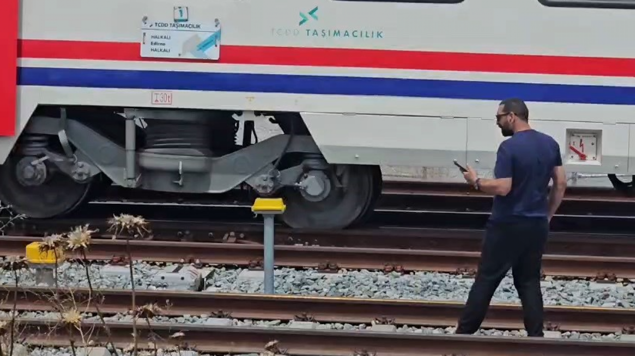 Çerkezköy'de korku dolu anlar! Yolcu treni raydan çıktı