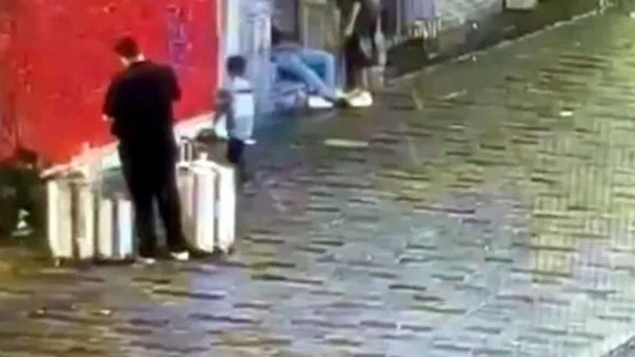 Cezaevine gönderildi: Açık açık caddede uyuyan şahısın cep telefonunu çaldı