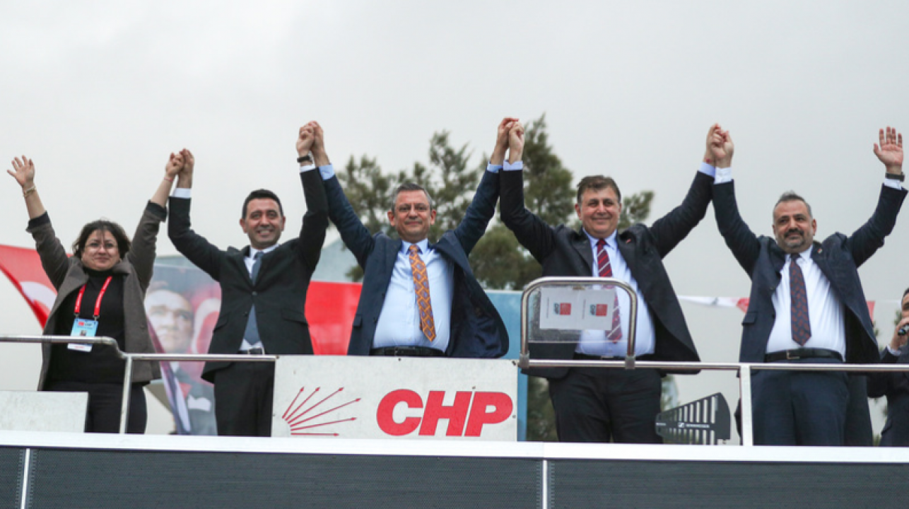 CHP, CHP’lileri soyuyor