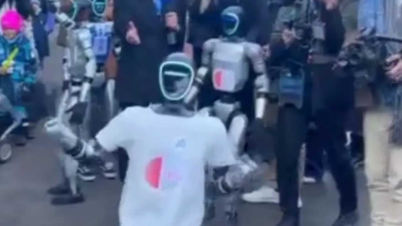 Çin yine yaptı yapacağını! CHP’li belediyelerin dansçılarına rakip çıktı