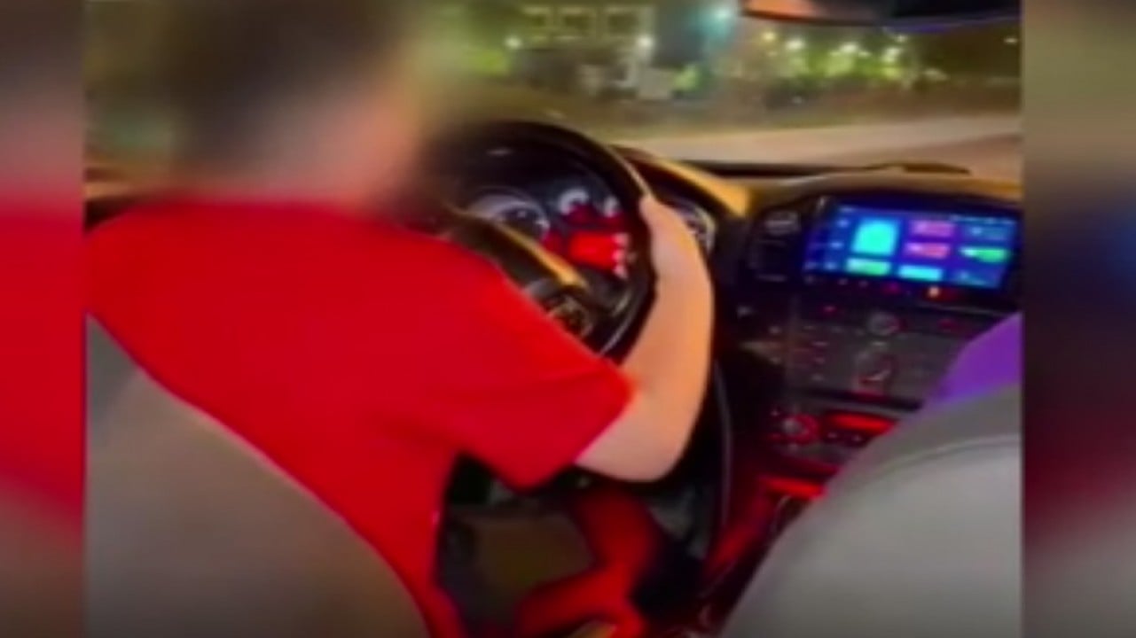 Çocuğa otomobil kullandıran ana babaya polis ne yapsın?