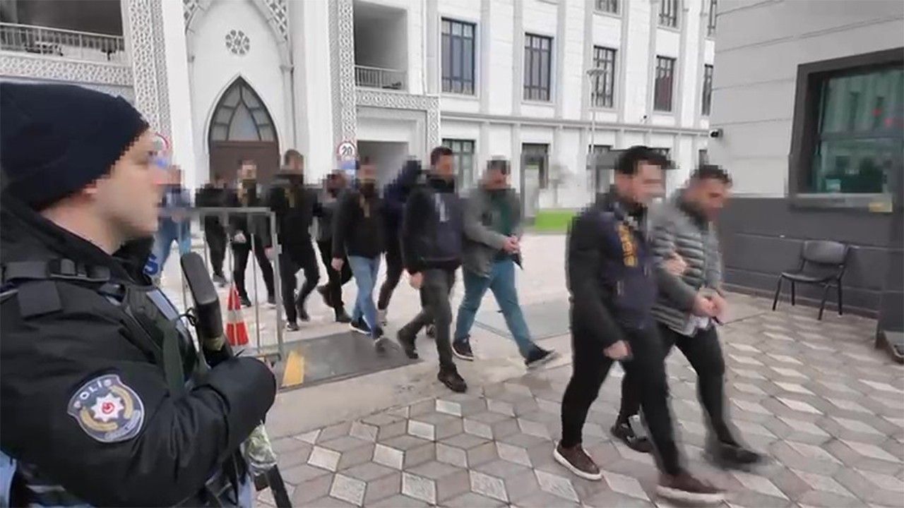 Çocuk pornosu sapığı 12 kişi gözaltına alındı