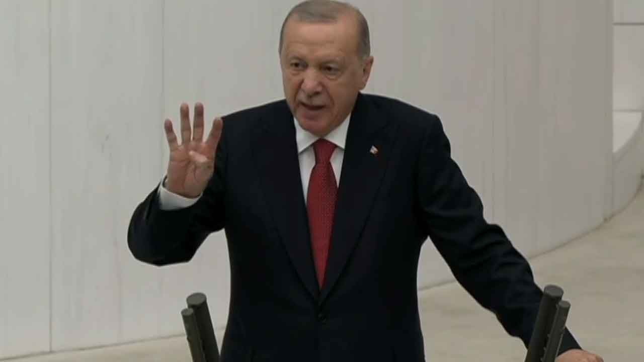 Cumhurbaşkanı Erdoğan'dan darbe anayasasına karşı sert sözler! 'Anayasa'nın ilk 4 maddesine karşı tavrımızı biliyorsunuz'