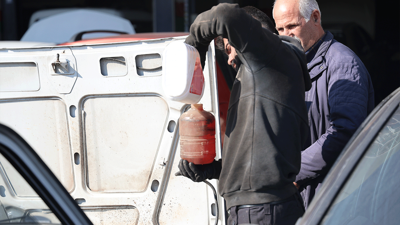 Diyarbakır'da oto sanayiye akın! Ustaların kış bakımı uyarısı