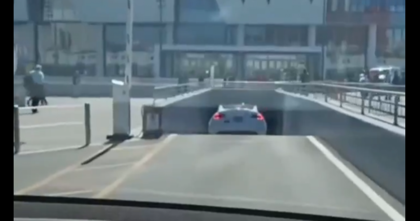 Elon Musk’tan çılgın proje! Las Vegas’ta trafiğe takılmayan Tesla tünelleri şaşırttı