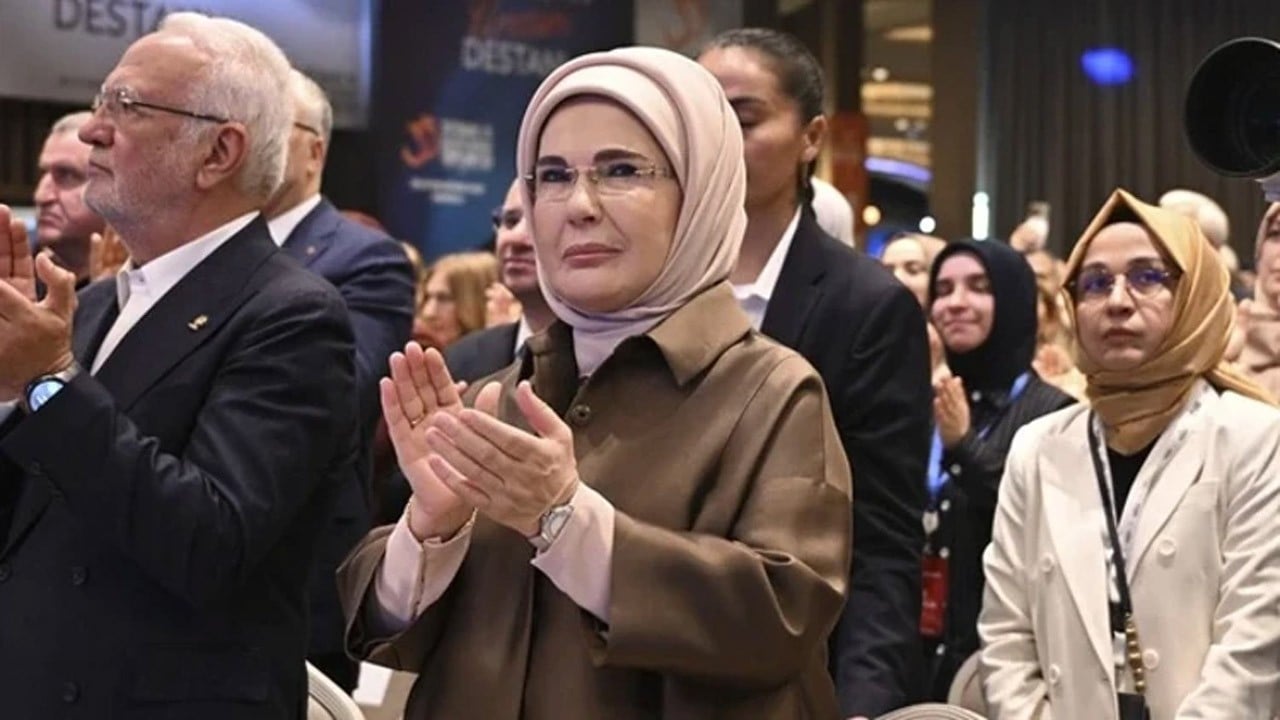 Emine Erdoğan, AK Parti 33. İstişare Toplantısı'na ilişkin paylaşım yaptı