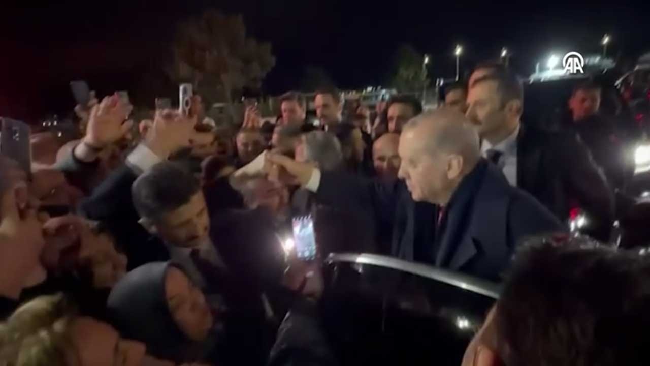 Gençlerden Erdoğan'a sürpriz