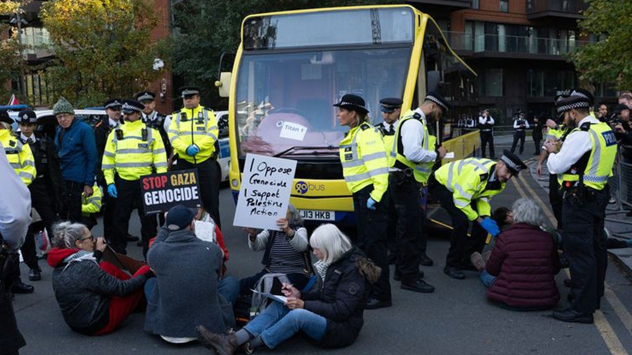 Gözaltılar yaşandı! Londra’da Filistin’e destek eylemine polis müdahalesi