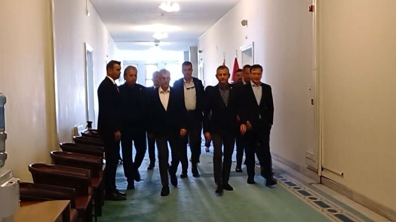 'Grup toplantısı' sorusuna cevap! Korsan genel başkan MYK'yı topladı