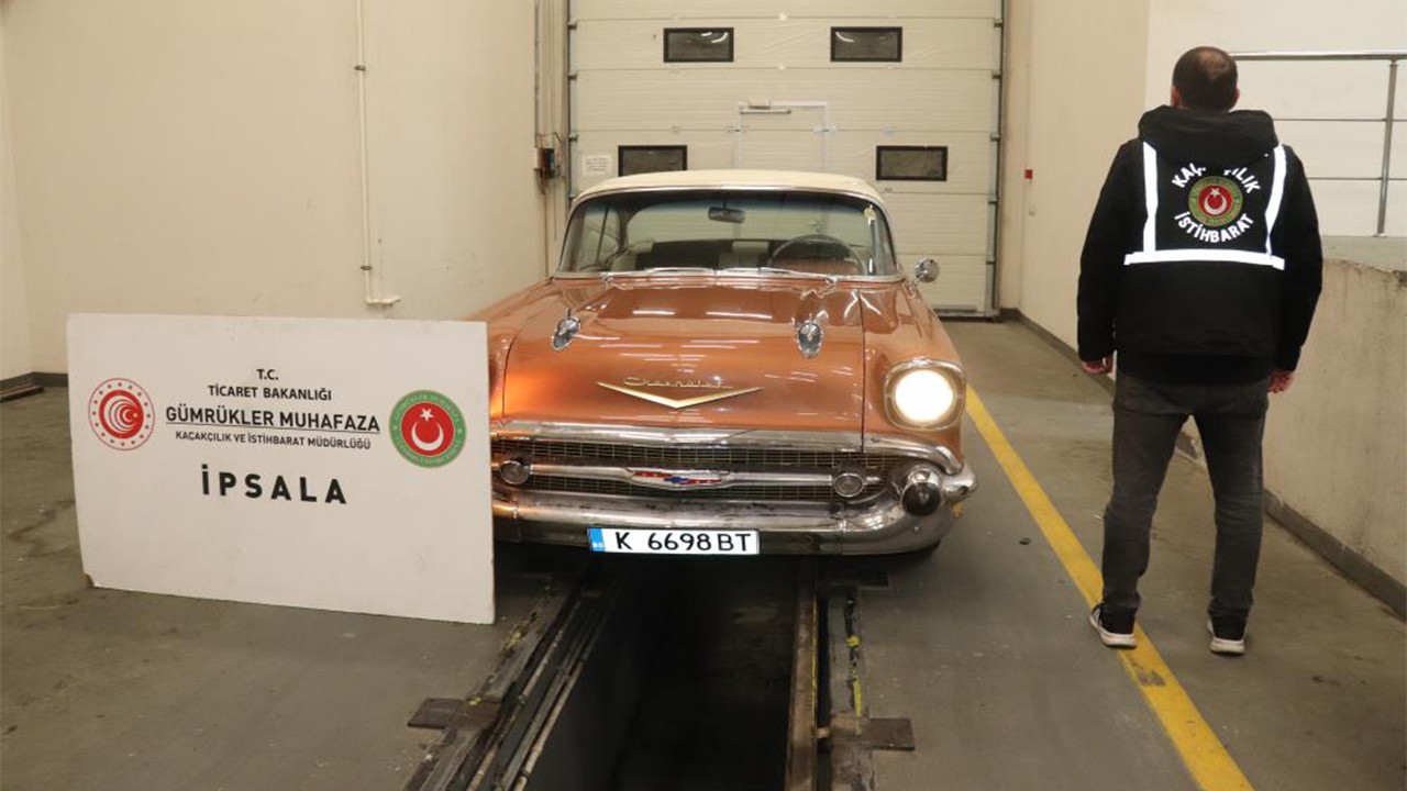 Gümrüklerde 280 milyon 533 bin liralık kaçak araca el konuldu