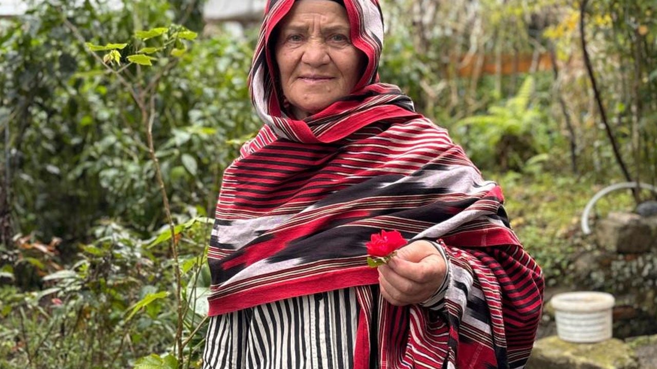Günlük umre yapan Hatice Nine'nin Mısır'da şöhret öyküsü... Güzel rastlantı 