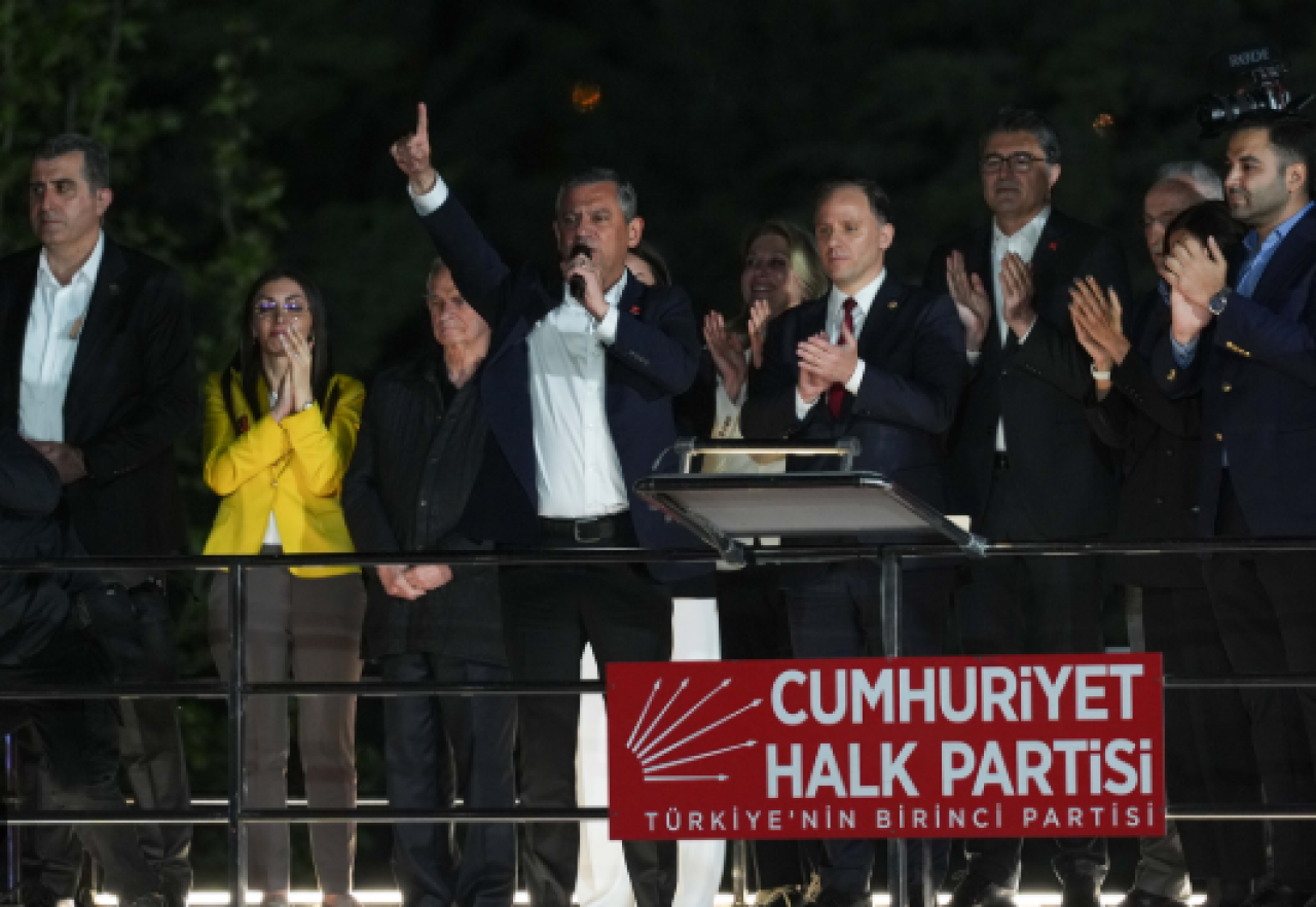 Gürsel Tekin’den “AKP yargısı” diyen CHP yönetimine sert çıkış: Bedenimi ortaya koyarım!