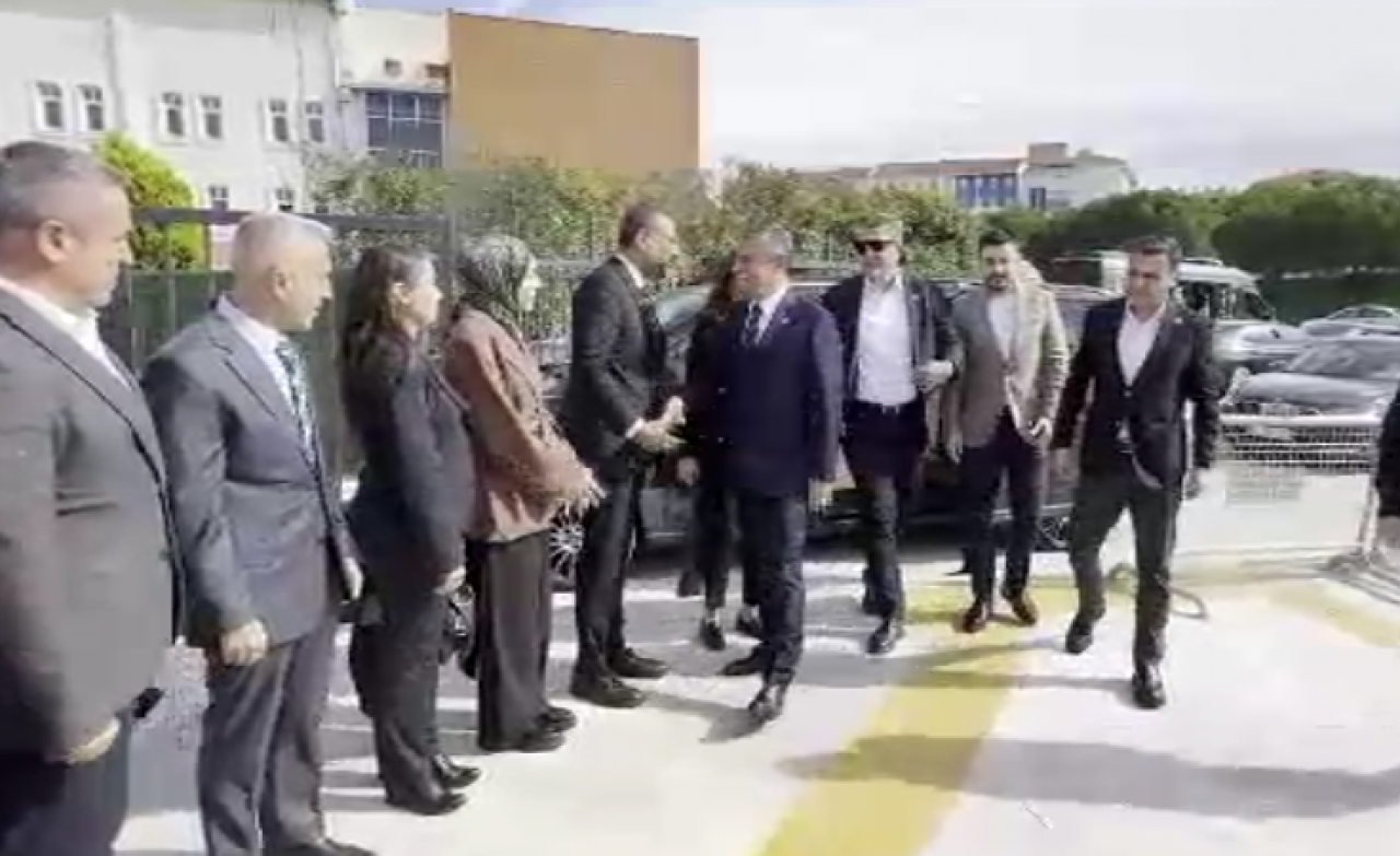 Halk TV’ye kayyım atanmasına komik gerekçe Özgür özel de kargaları güldürdü
