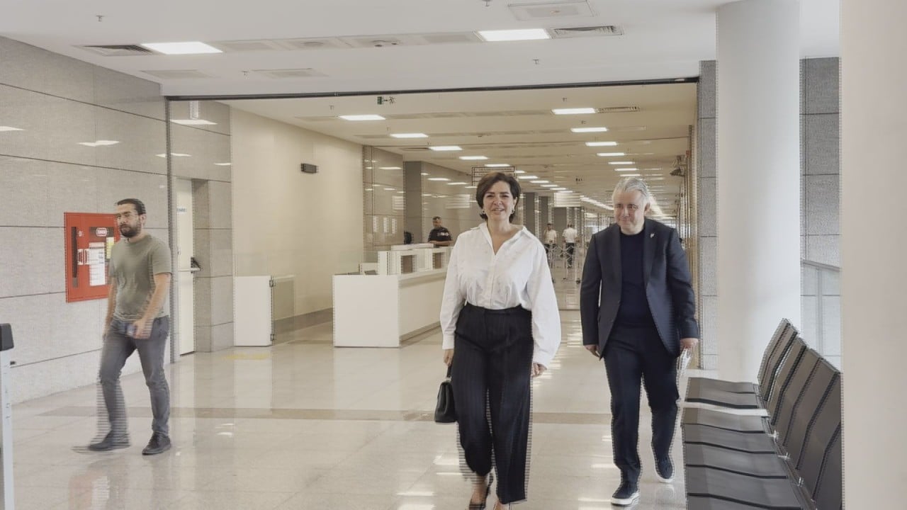 Haluk’un lakayıt tavırlarını söylemek şimdi mi aklına geldi? Özlem Gürses de Ahbap’ını sattı