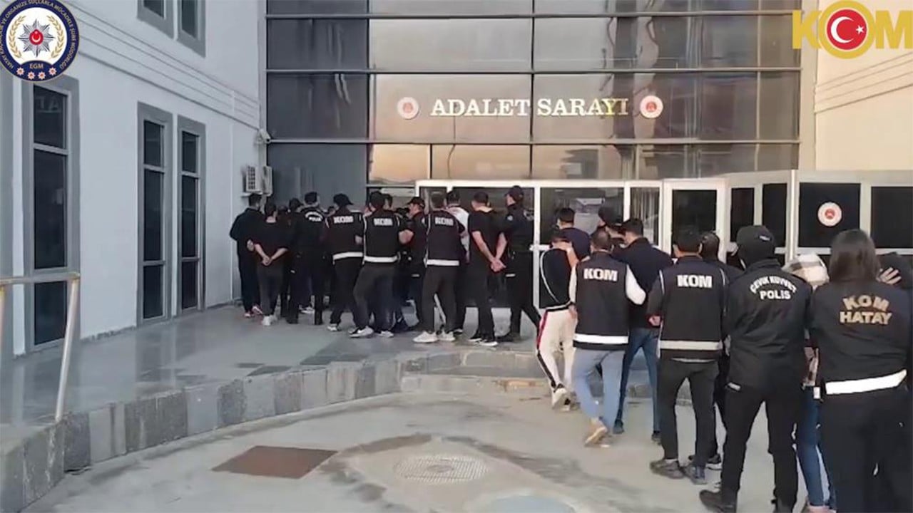 Haraç ve fuhuş çetesi çökertildi 28 kişi gözaltında
